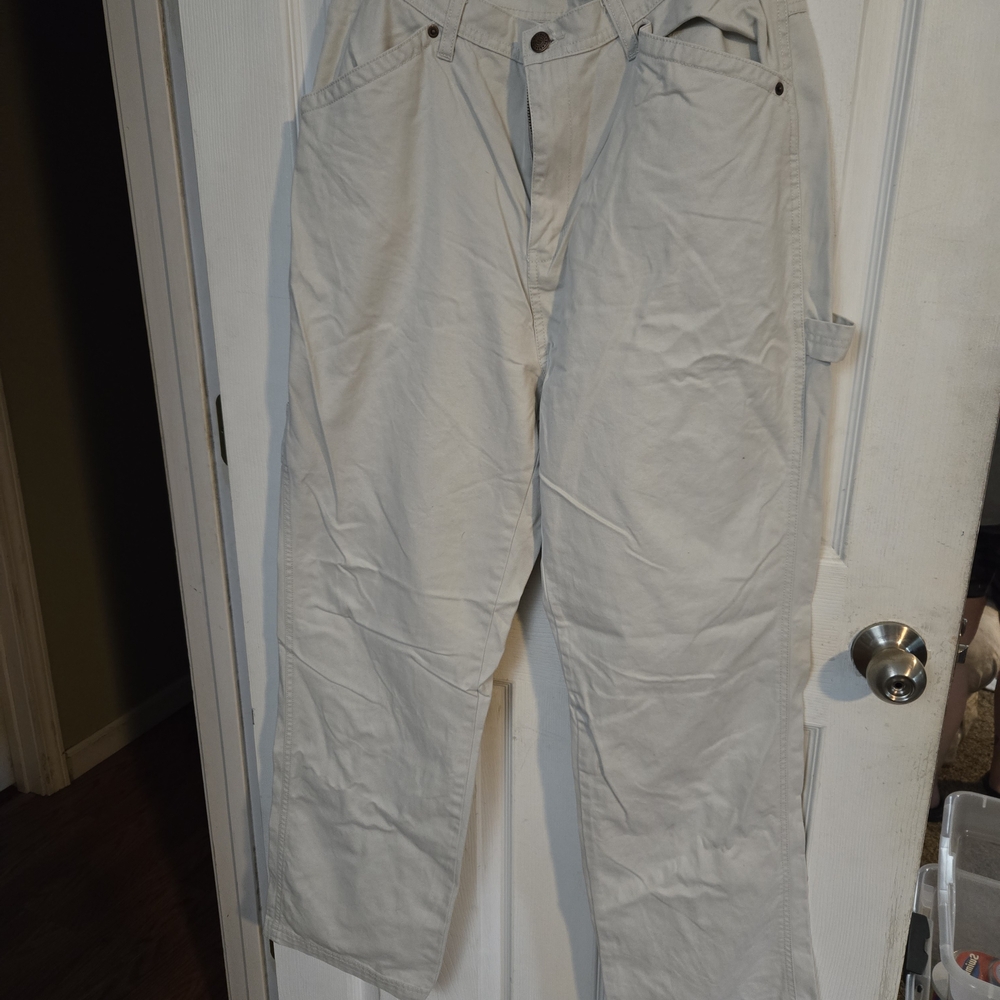Bill Blass Light Khaki Cargo Pants